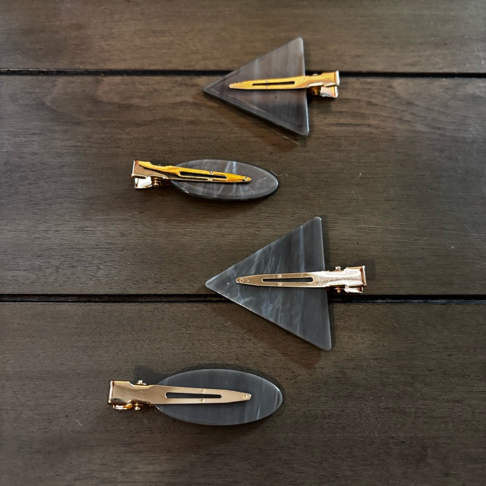 NWOT Gray and Gold Tone Hair Clips Set